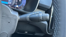 Volvo XC40 2.0 B4P Ultra Dark 5dr Auto Petrol Estate